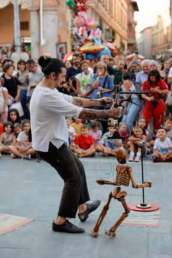 Rasid Nicolic "The Gipsy Marionettist"
